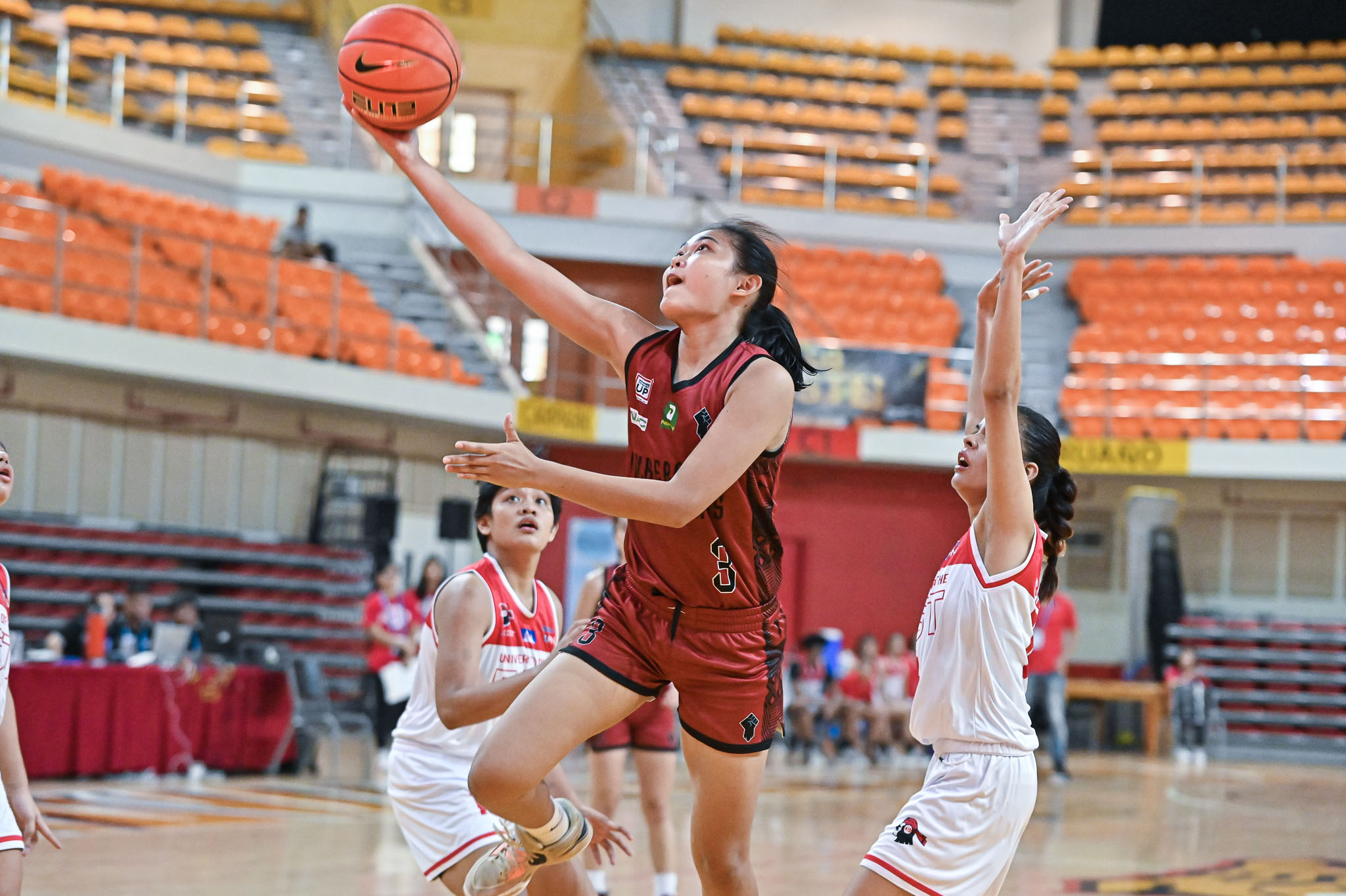 UP drubs UE to hang tight on playoffs spot